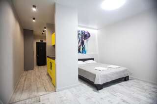 Апартаменты Solo Apartment Kamenskaya Киев Улучшенные апартаменты с видом на озеро-15